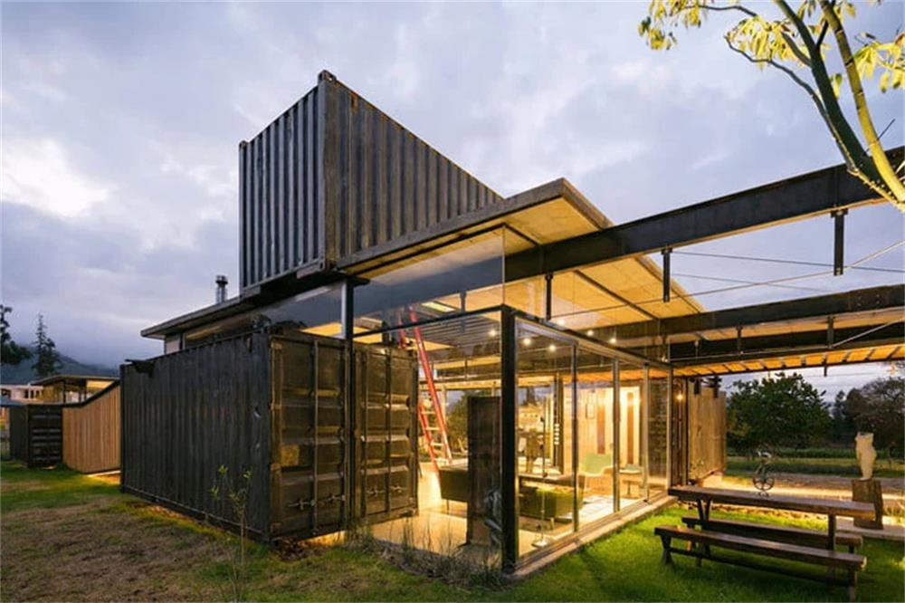 Ecuador-Shipping-Container-Home-