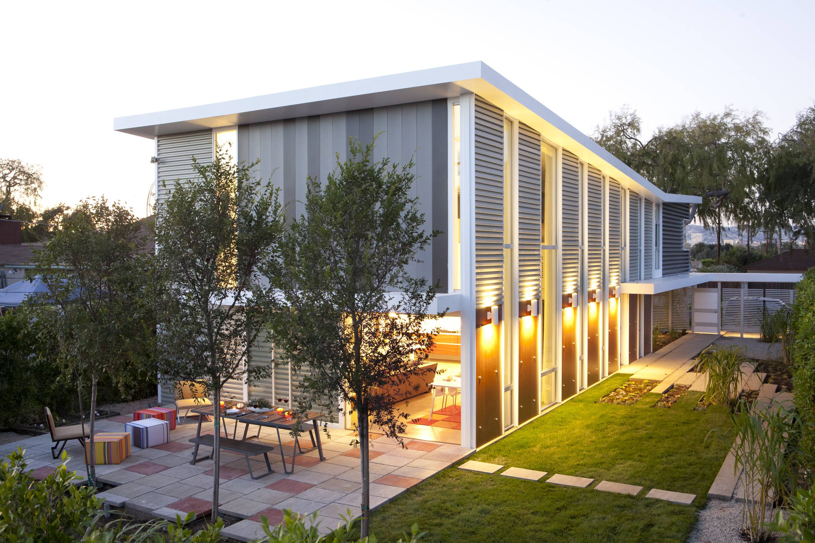 Baldwin Hills,back exterior of house taken at dusk